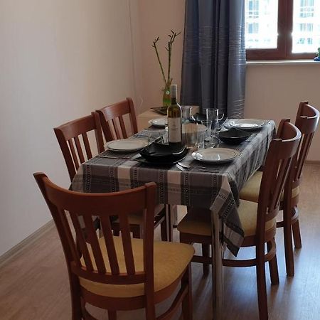Family Holiday Apartments Breez 1 Varna Eksteriør billede