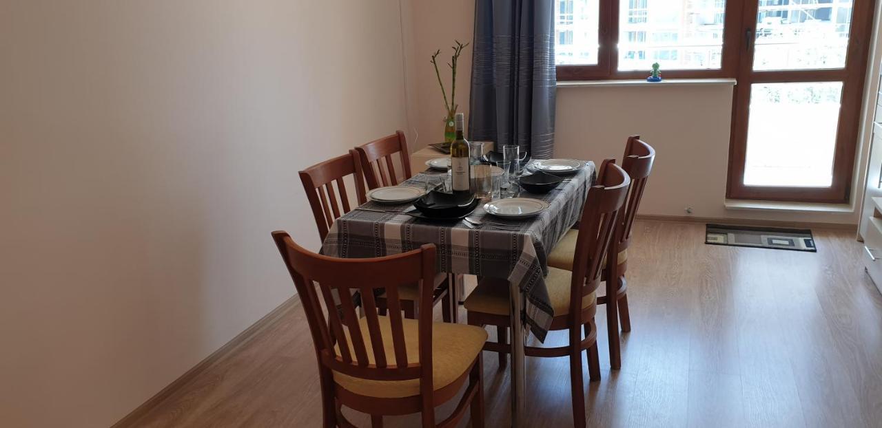 Family Holiday Apartments Breez 1 Varna Eksteriør billede